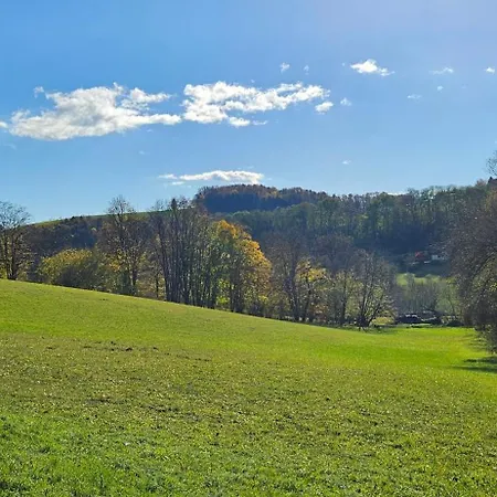 Einzigartiger Vierkanthof * لويبرسدورف باي فرس